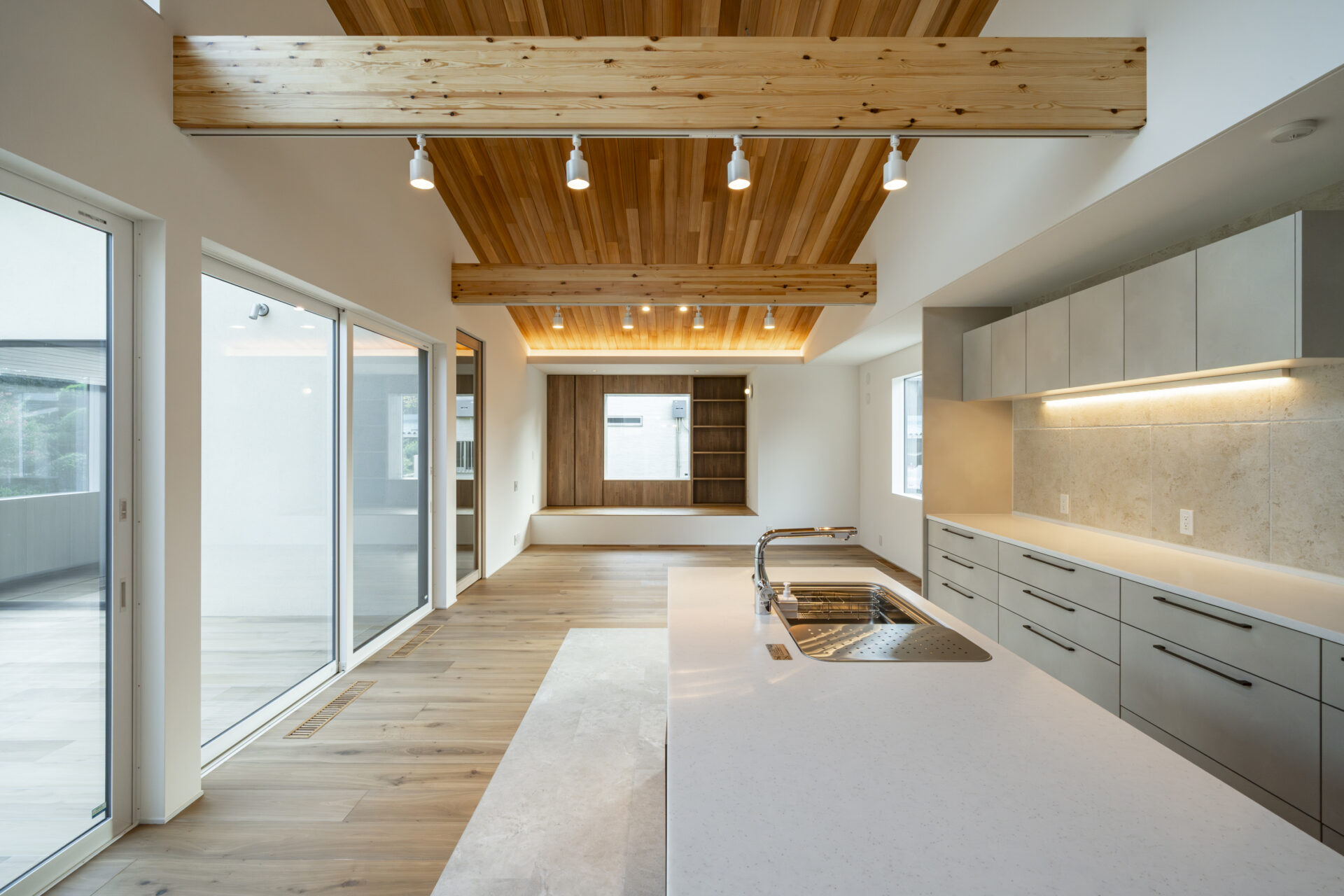 所沢市-注文住宅-テラスを眺める家-LDK